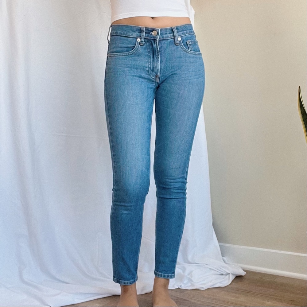 *SOLD* Everlane Mid-Rise Skinny Jeans